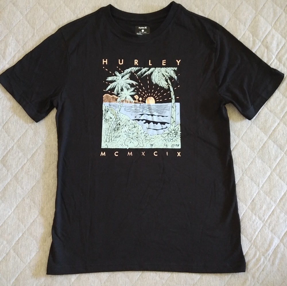Hurley🌊 Sunset🌅 Scenery Black Tee - NWT